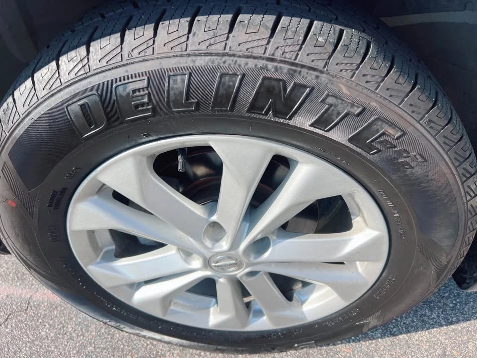 2016 Nissan Rogue - Image 10 of 10