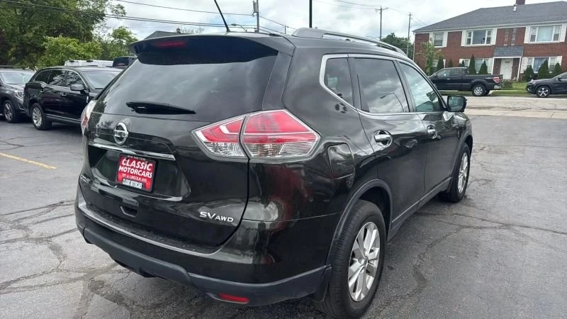 2016 Nissan Rogue - Image 5 of 10