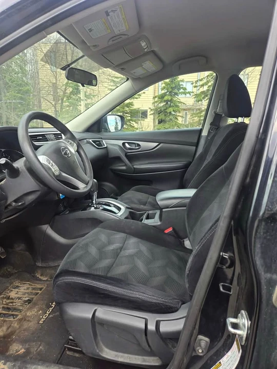 2016 Nissan Rogue - Image 8 of 20