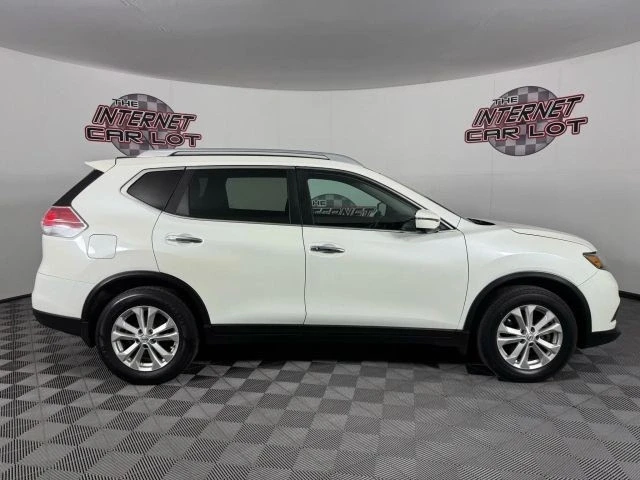 2016 Nissan Rogue - Image 8 of 12