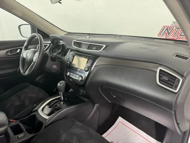 2016 Nissan Rogue - Image 12 of 12