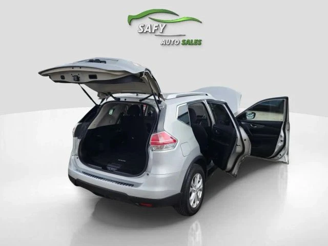 2016 Nissan Rogue - Image 10 of 20