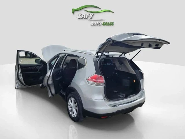 2016 Nissan Rogue - Image 9 of 20