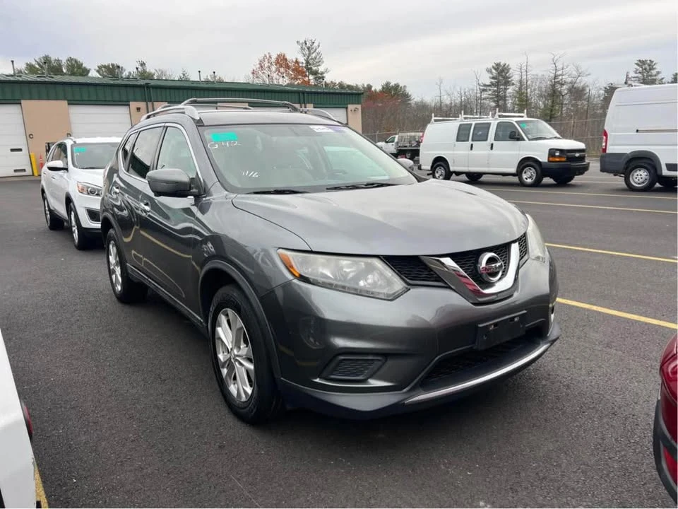 2016 Nissan Rogue - Image 13 of 15