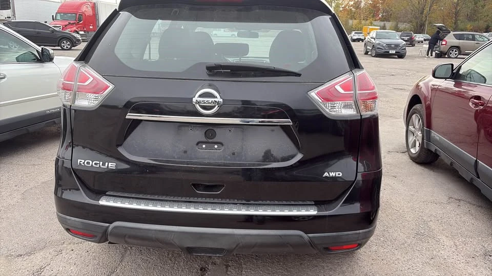 2016 Nissan Rogue - Image 3 of 3