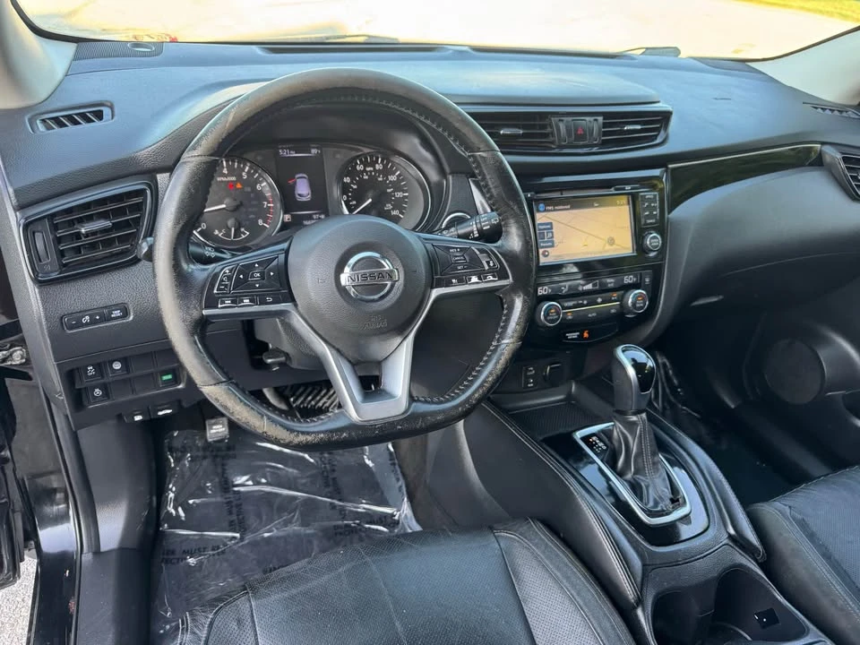 2016 Nissan Rogue - Image 9 of 14