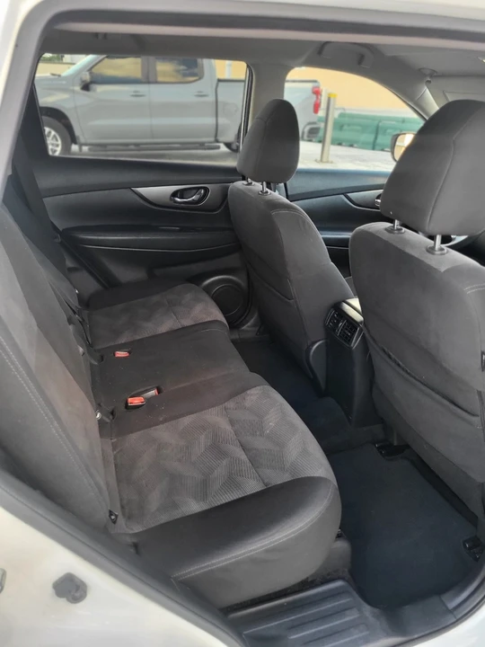 2016 Nissan Rogue - Image 19 of 19