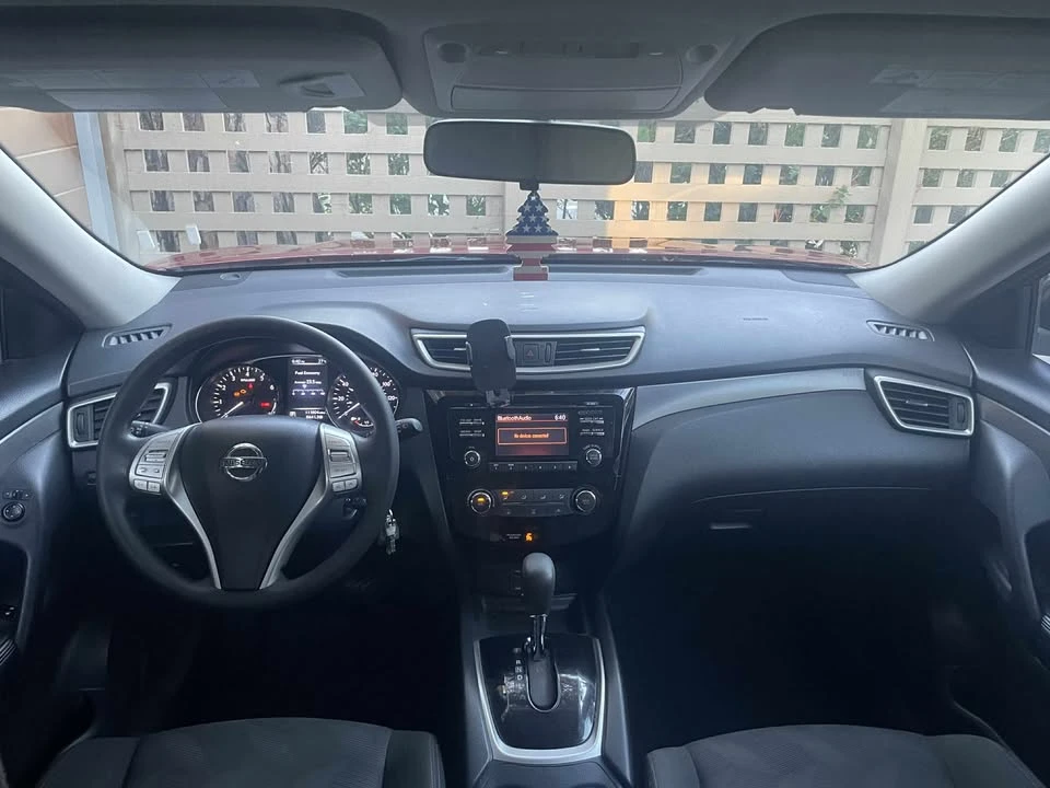 2016 Nissan Rogue - Image 12 of 13