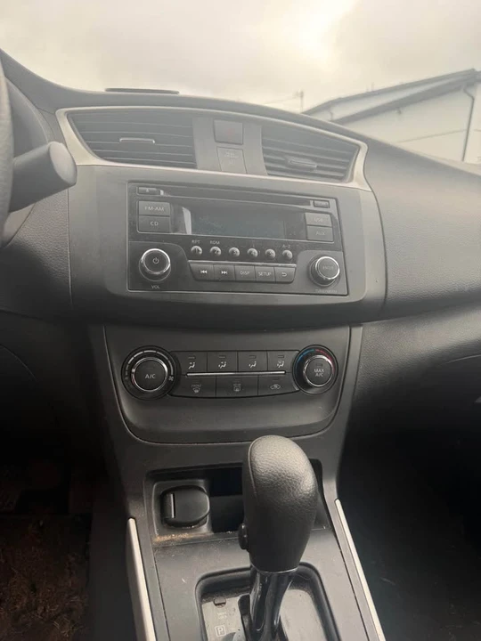 2016 Nissan Sentra 7th Gen - Image 7 of 9