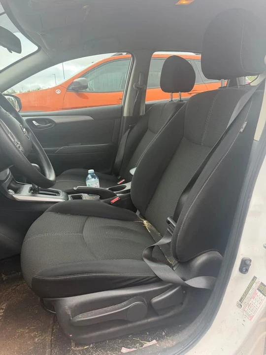 2016 Nissan Sentra 7th Gen - Image 5 of 9