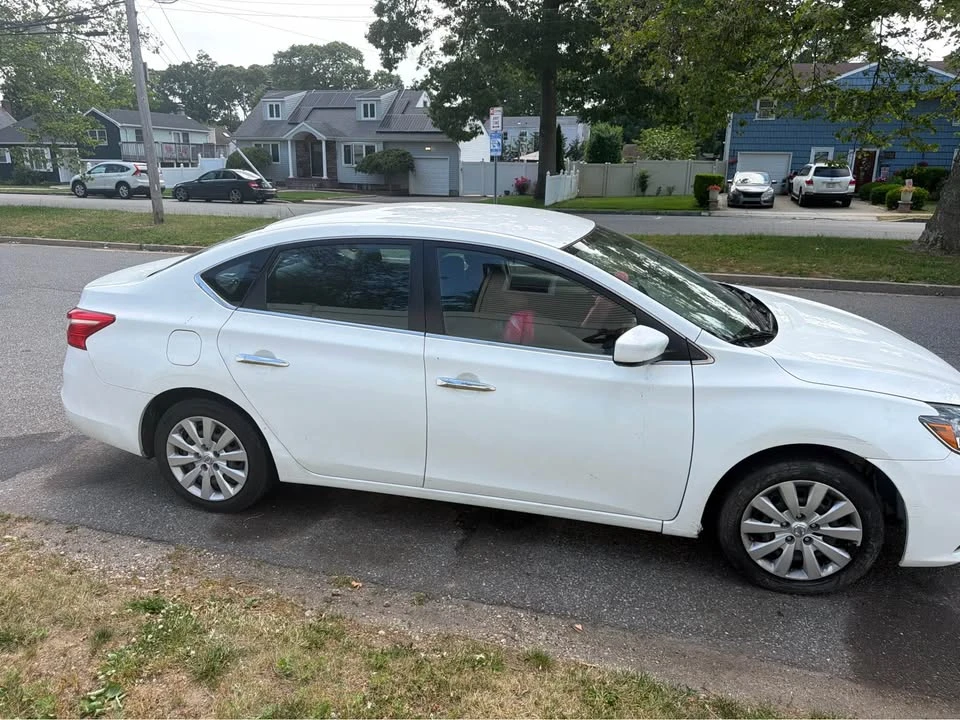 2016 Nissan Sentra 7th Gen - Image 4 of 4