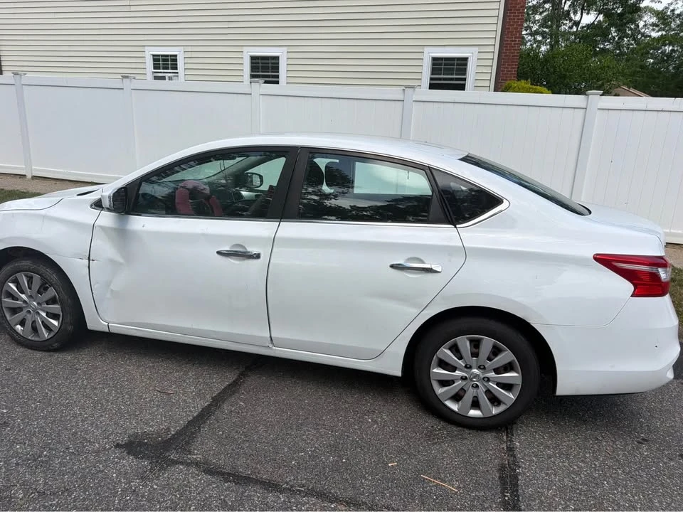 2016 Nissan Sentra 7th Gen - Image 3 of 4