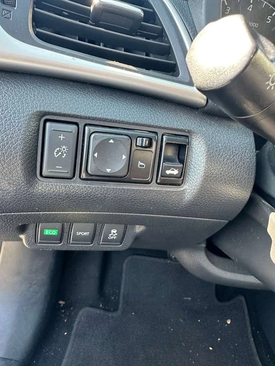 2016 Nissan Sentra 7th Gen - Image 2 of 10