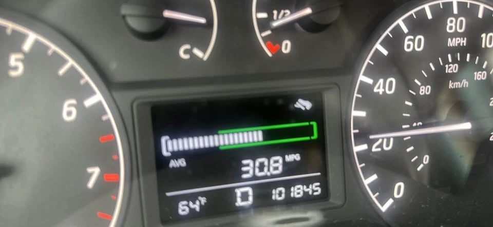 2016 Nissan Sentra 7th Gen - Image 10 of 10