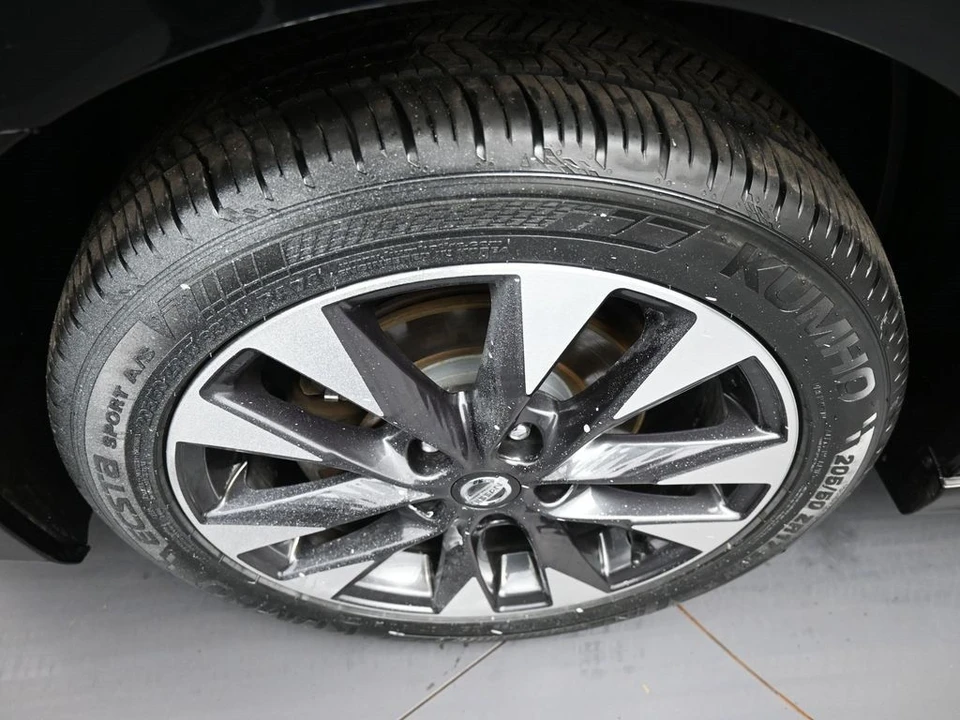 2016 Nissan Sentra 7th Gen - Image 14 of 21