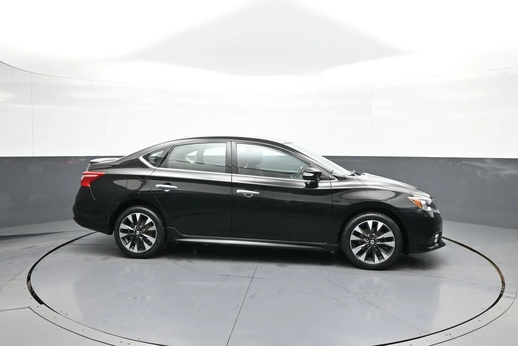 2016 Nissan Sentra 7th Gen - Image 5 of 12