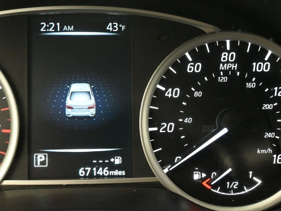 2016 Nissan Sentra 7th Gen - Image 16 of 21