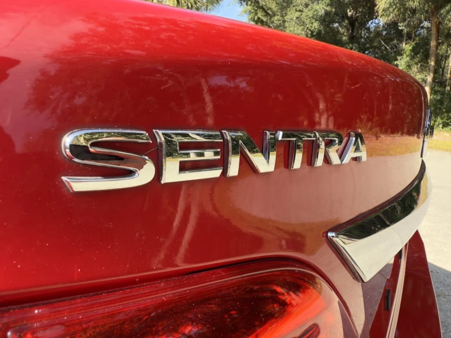 2016 Nissan Sentra 7th Gen - Image 8 of 31