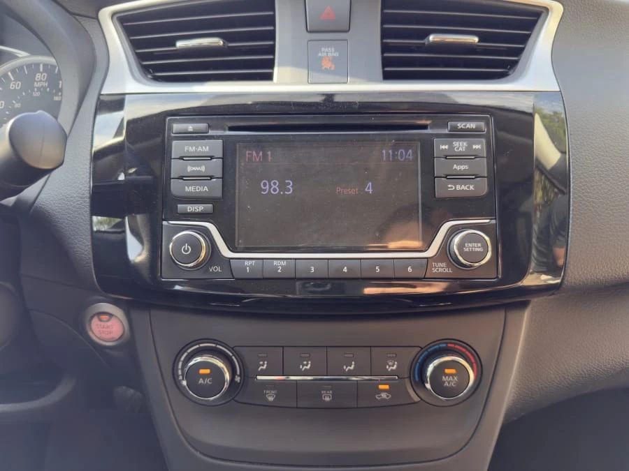 2016 Nissan Sentra 7th Gen - Image 18 of 31