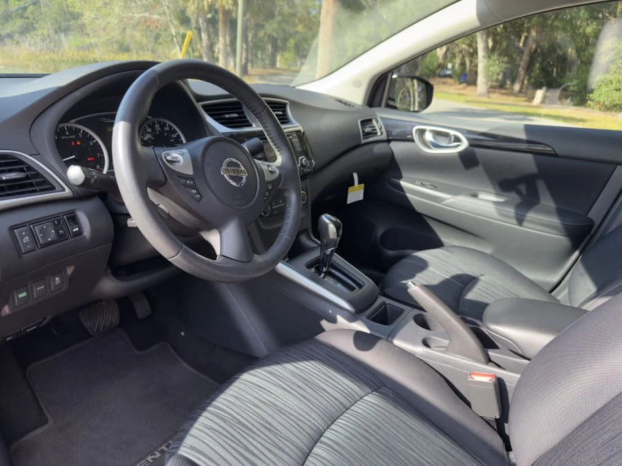 2016 Nissan Sentra 7th Gen - Image 27 of 31