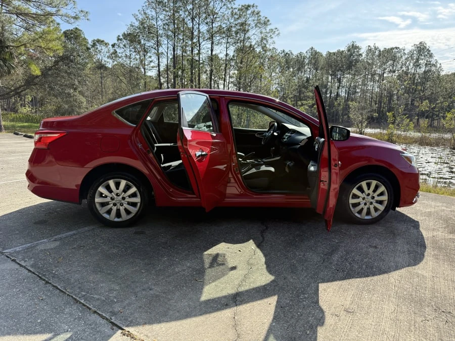 2016 Nissan Sentra 7th Gen - Image 17 of 31