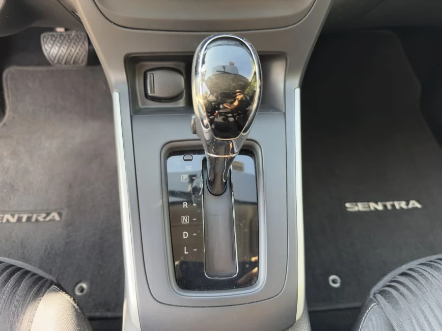 2016 Nissan Sentra 7th Gen - Image 29 of 31