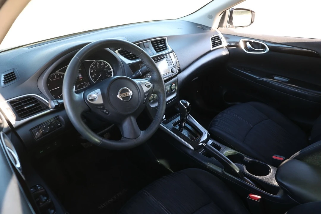 2016 Nissan Sentra 7th Gen - Image 4 of 12