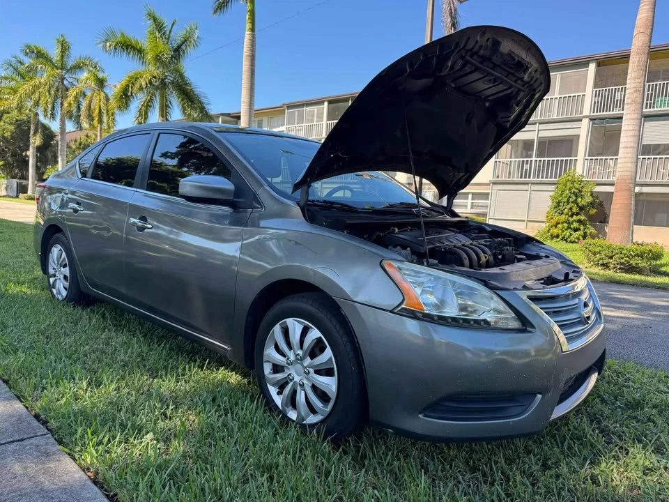 2016 Nissan Sentra 7th Gen - Image 4 of 4