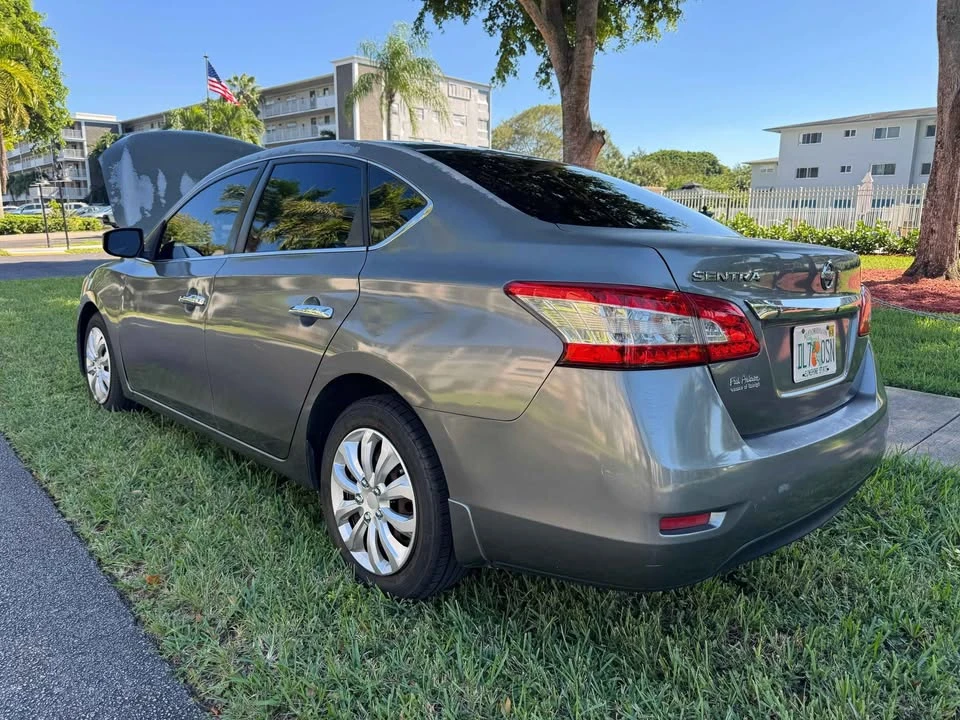 2016 Nissan Sentra 7th Gen - Image 2 of 4
