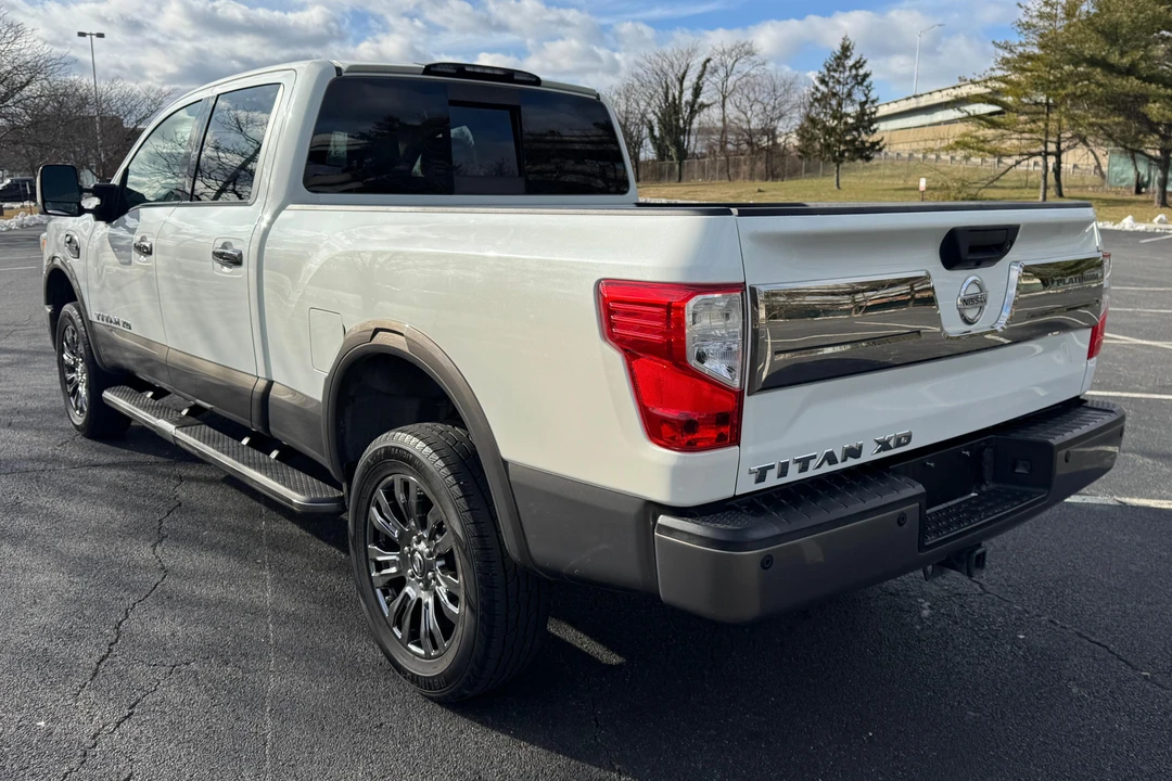 2016 Nissan Titan 2nd Gen - Image 4 of 31