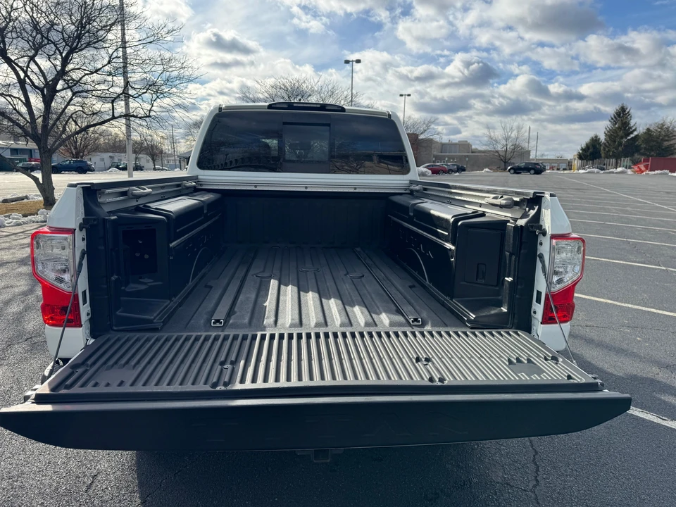 2016 Nissan Titan 2nd Gen - Image 9 of 31