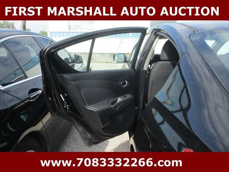 2016 Nissan Versa - Image 6 of 9