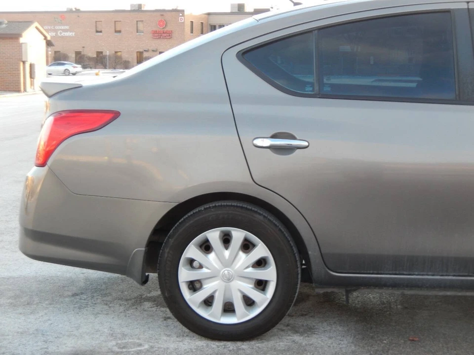 2016 Nissan Versa - Image 20 of 21