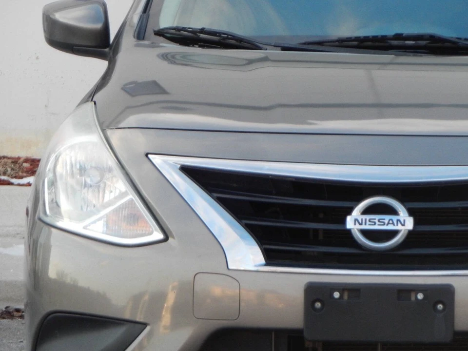 2016 Nissan Versa - Image 8 of 12