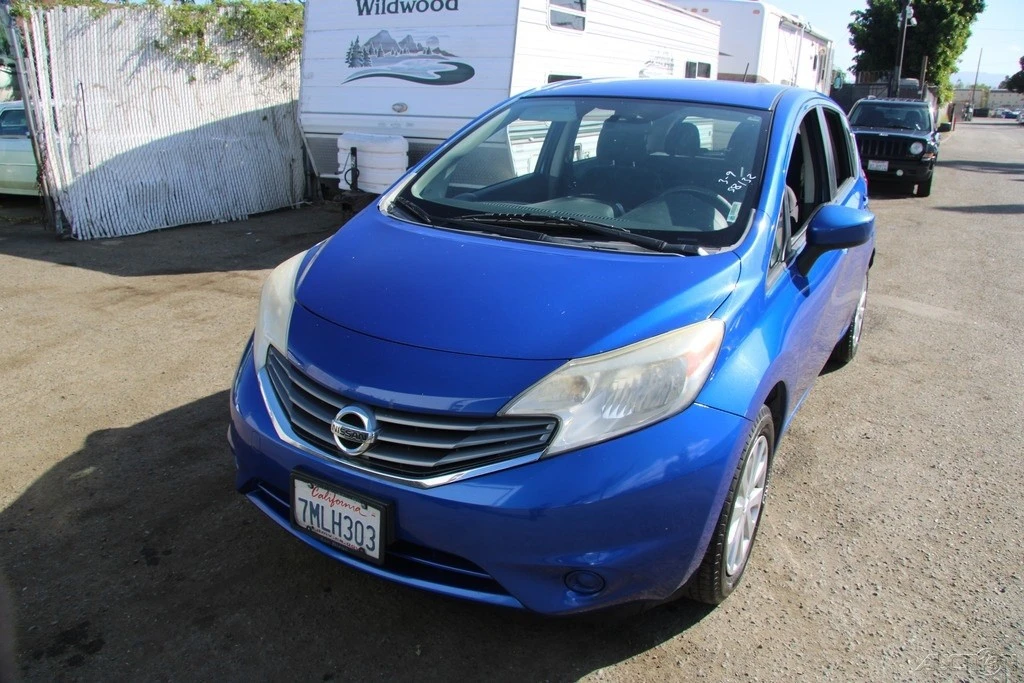 2016 Nissan Versa - Image 2 of 21