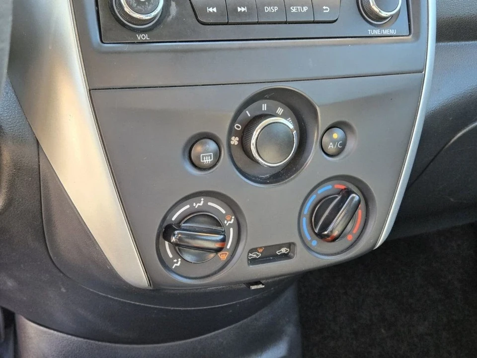 2016 Nissan Versa - Image 17 of 18