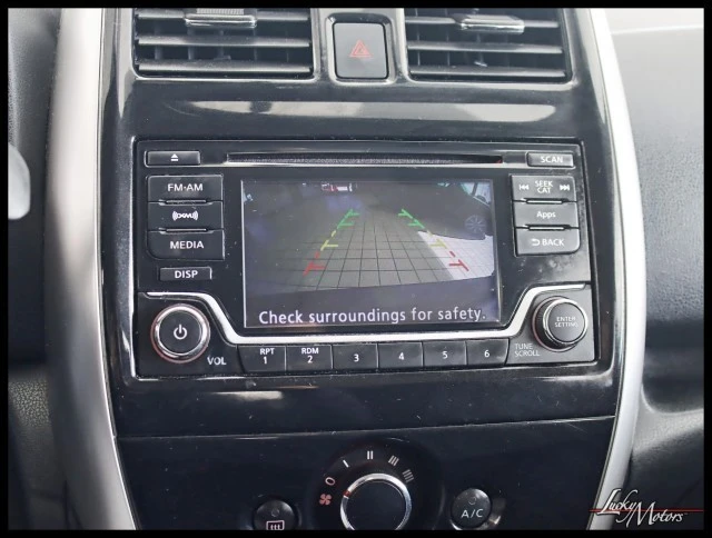 2016 Nissan Versa - Image 15 of 21