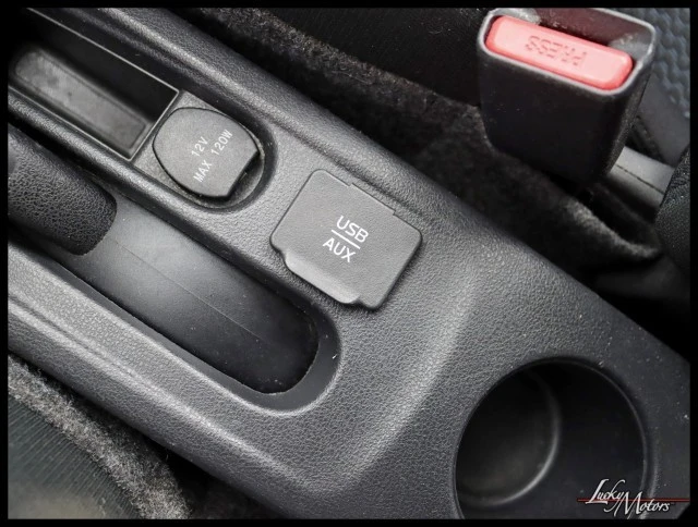 2016 Nissan Versa - Image 20 of 21