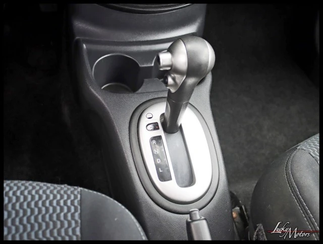 2016 Nissan Versa - Image 19 of 21