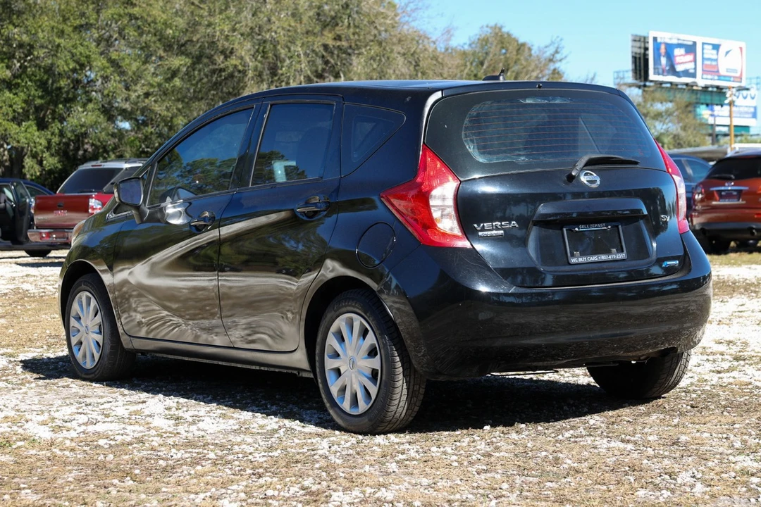 2016 Nissan Versa - Image 5 of 12