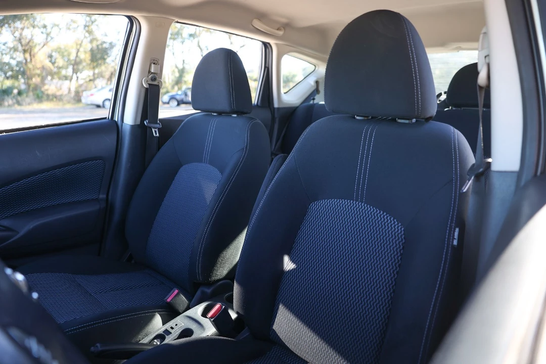 2016 Nissan Versa - Image 6 of 12