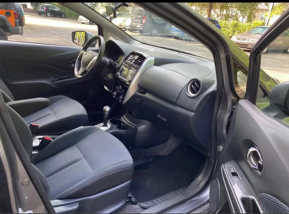 2016 Nissan Versa - Image 8 of 17