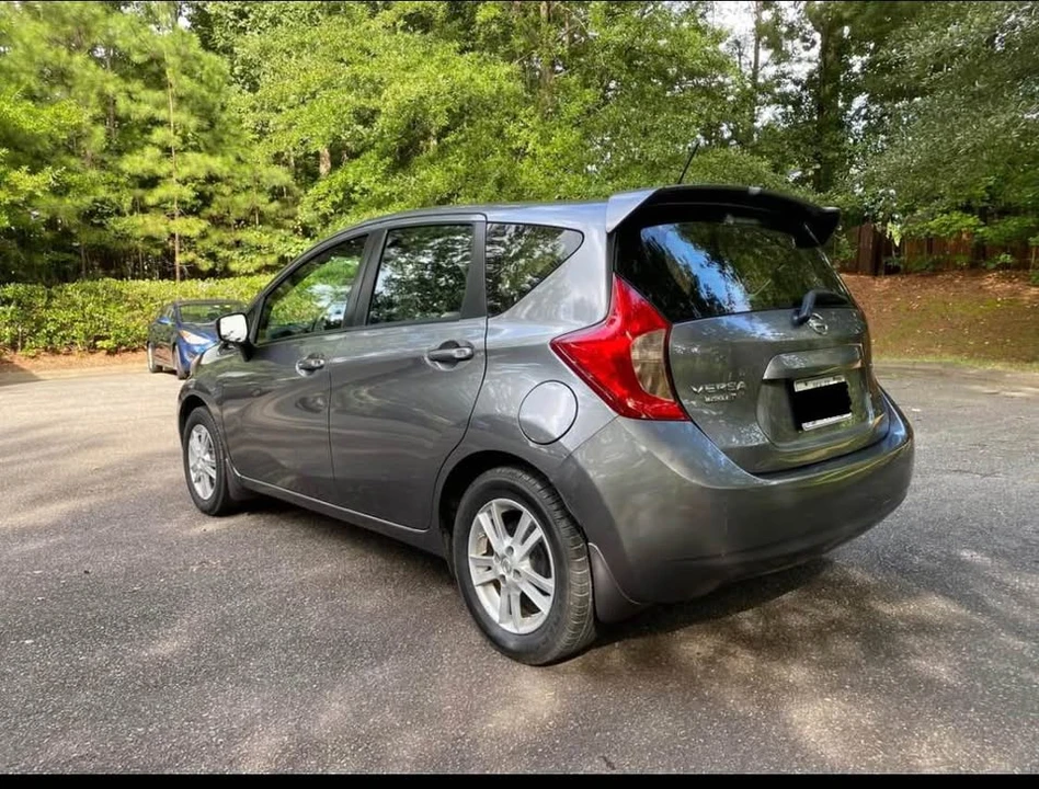 2016 Nissan Versa - Image 17 of 17