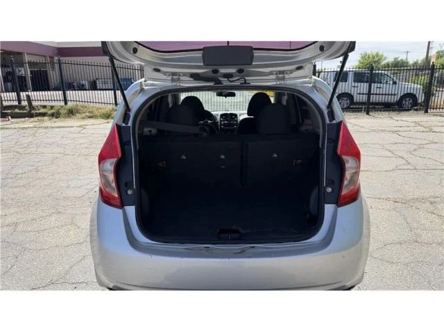 2016 Nissan Versa - Image 5 of 7