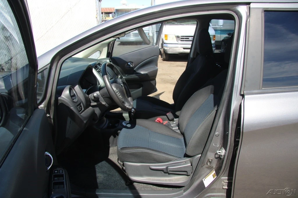2016 Nissan Versa - Image 15 of 21