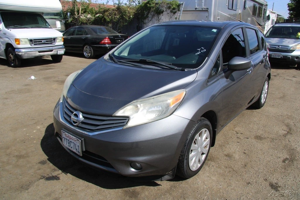 2016 Nissan Versa - Image 2 of 21