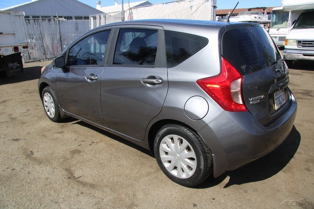 2016 Nissan Versa - Image 5 of 21