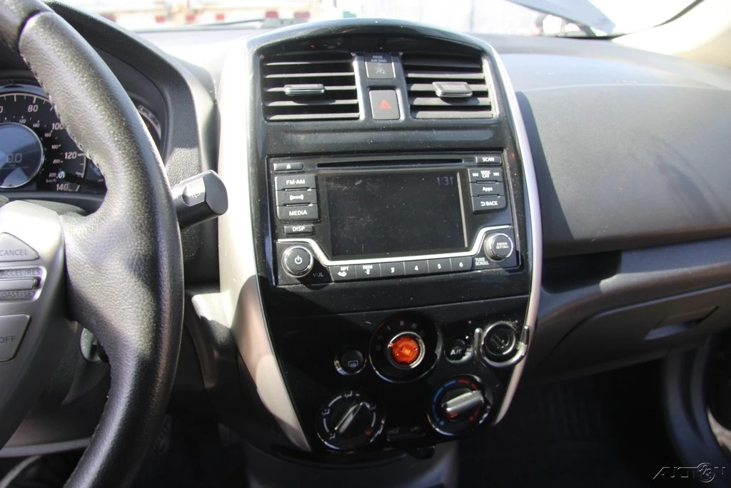 2016 Nissan Versa - Image 19 of 21