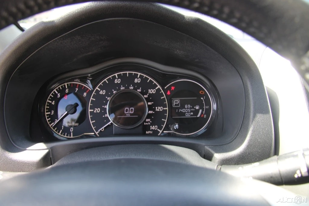 2016 Nissan Versa - Image 17 of 21