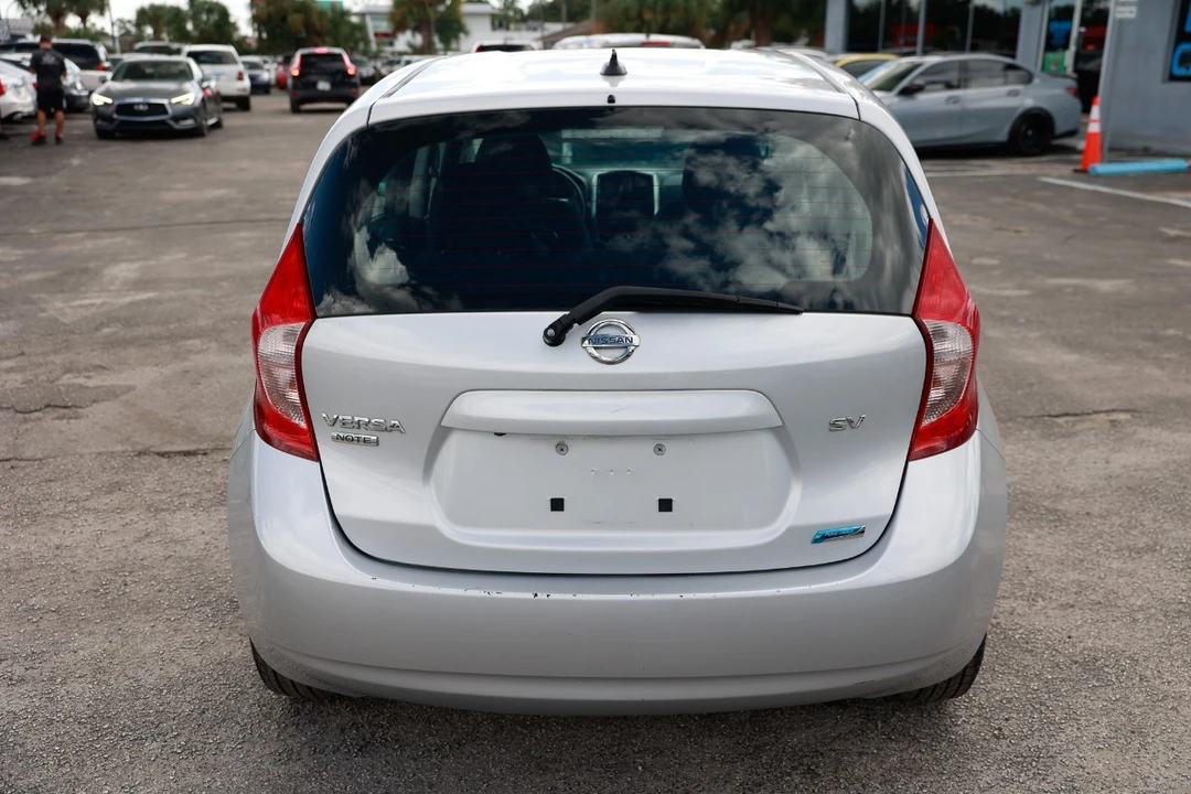 2016 Nissan Versa - Image 9 of 12